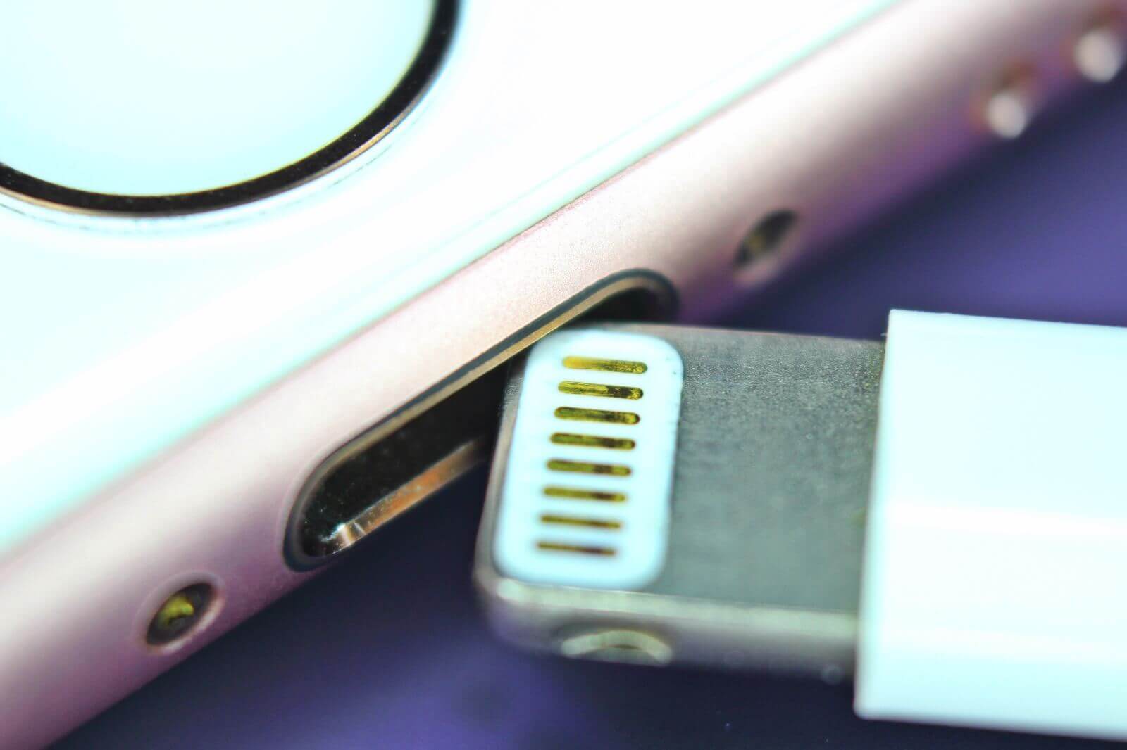 iPhone's Lightning Cable